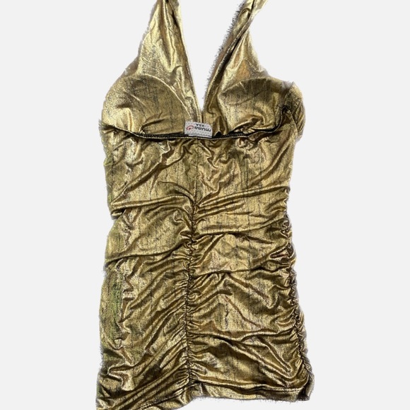 Halter top - Picture 2 of 2